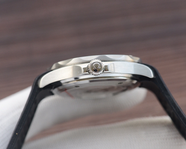 オメガ時計内部構造